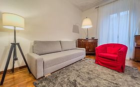 Isola District Milan Apartment